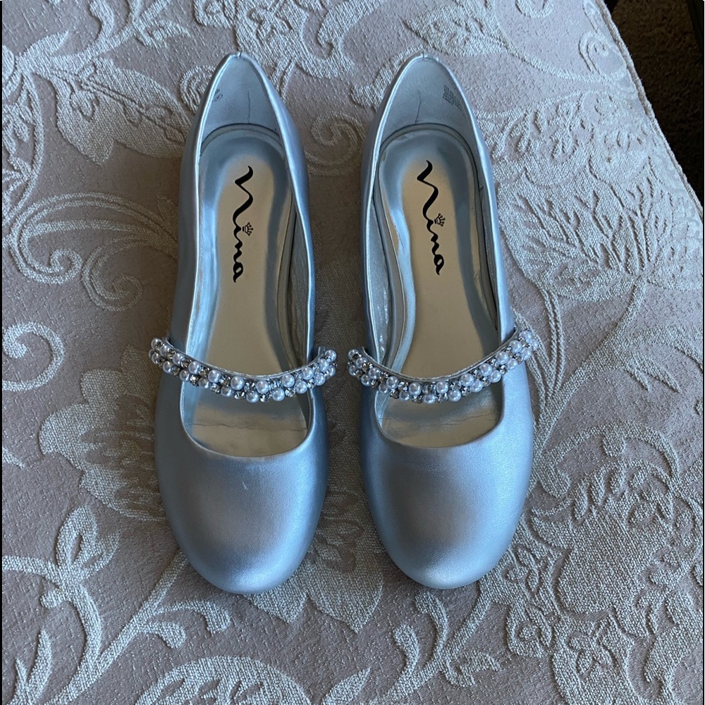Dress shoes